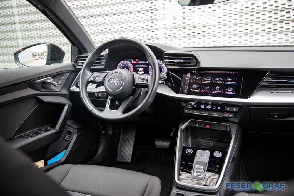 AUDI A3 LIMOUSINE (8/20)