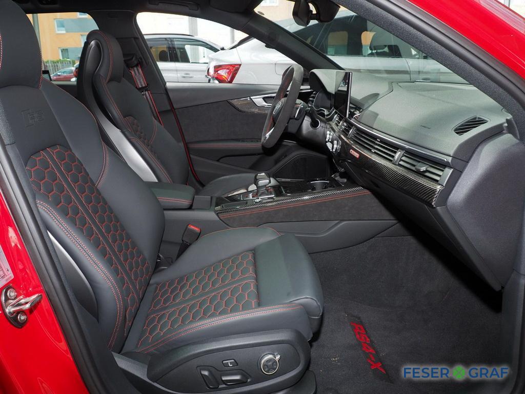 AUDI RS4 AVANT (4/5)