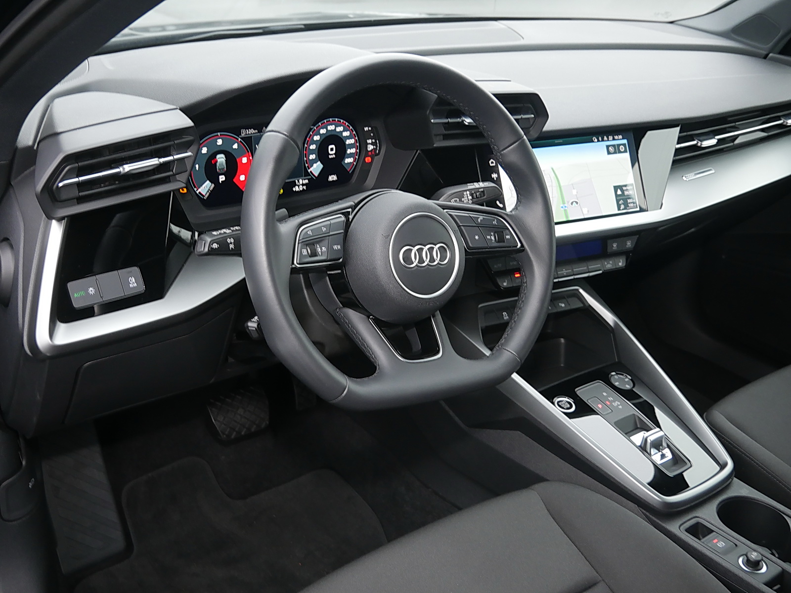 AUDI A3 SPORTBACK (8/17)