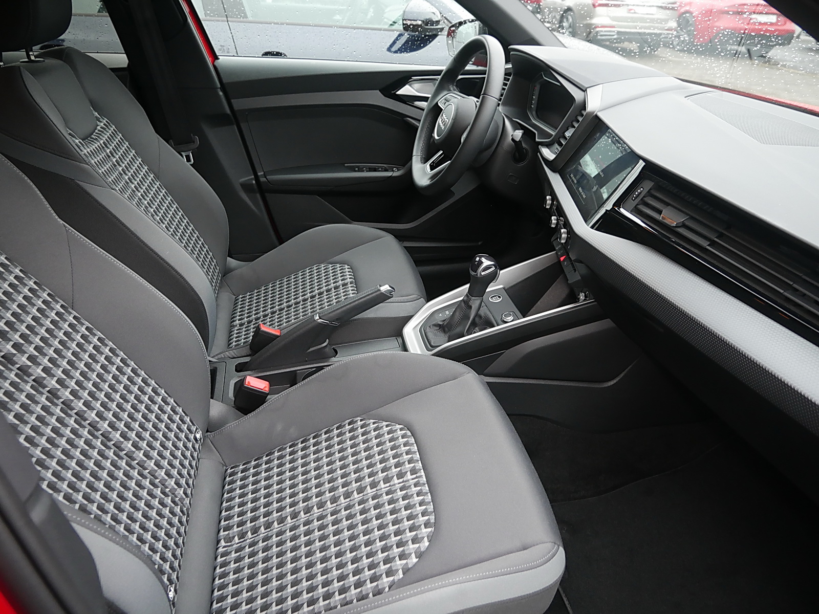 AUDI A1 SPORTBACK (6/16)