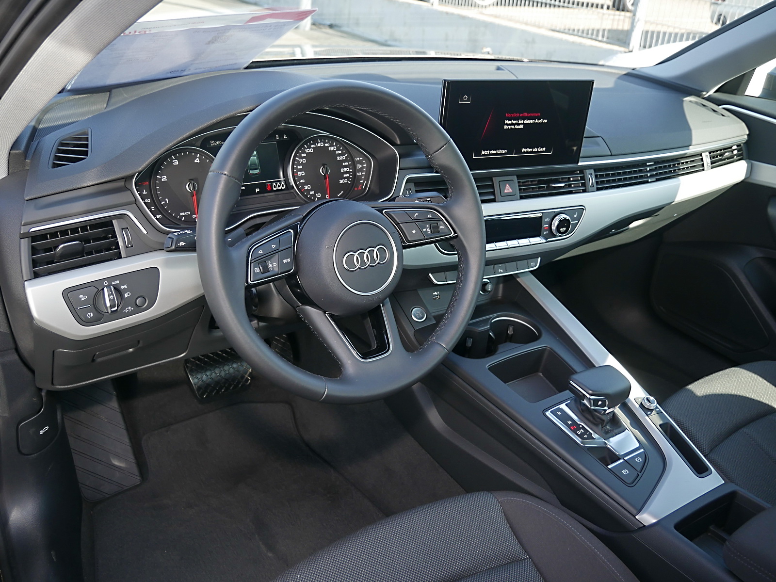 AUDI A4 LIMOUSINE (7/18)