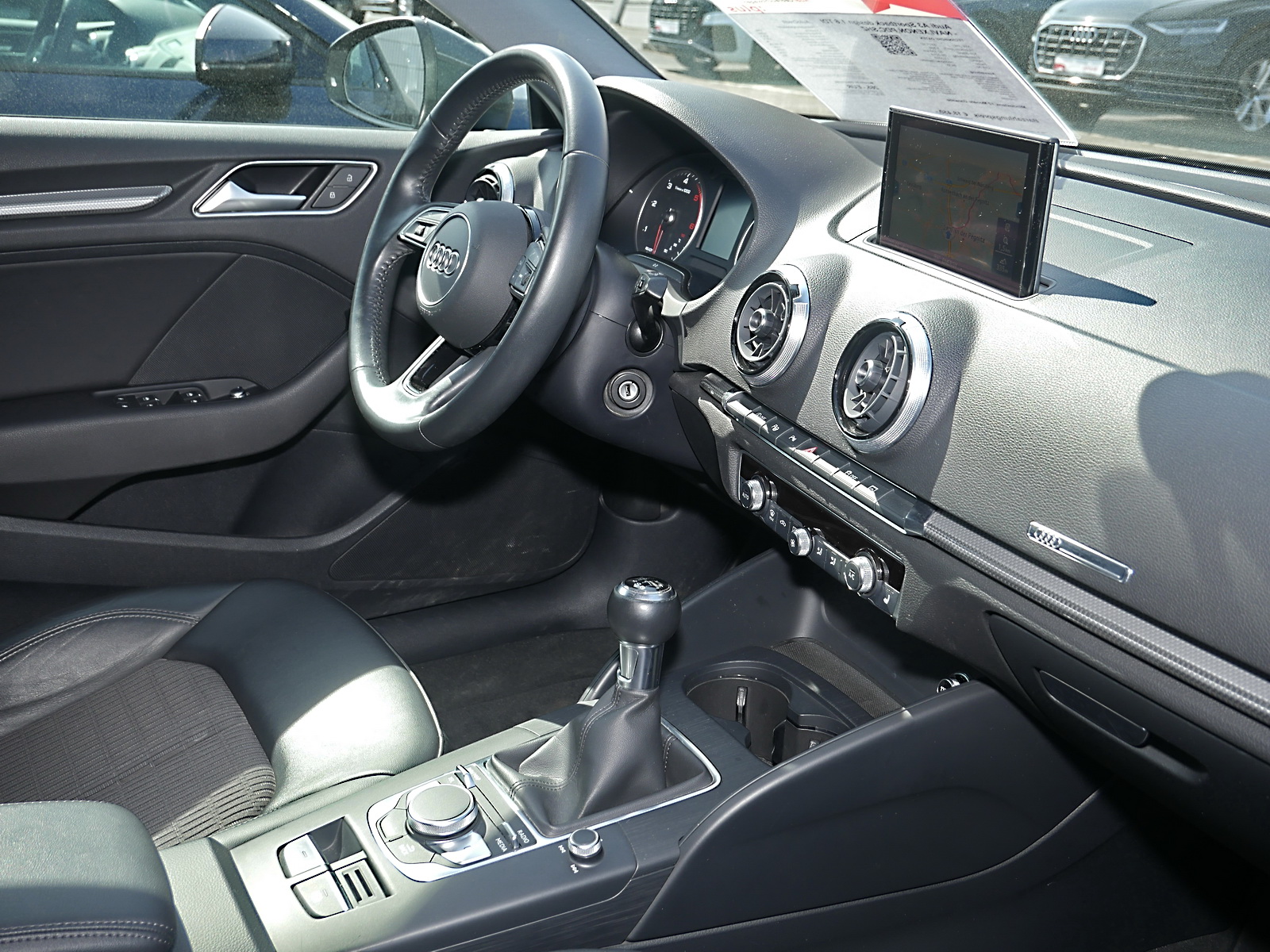 AUDI A3 SPORTBACK (4/16)