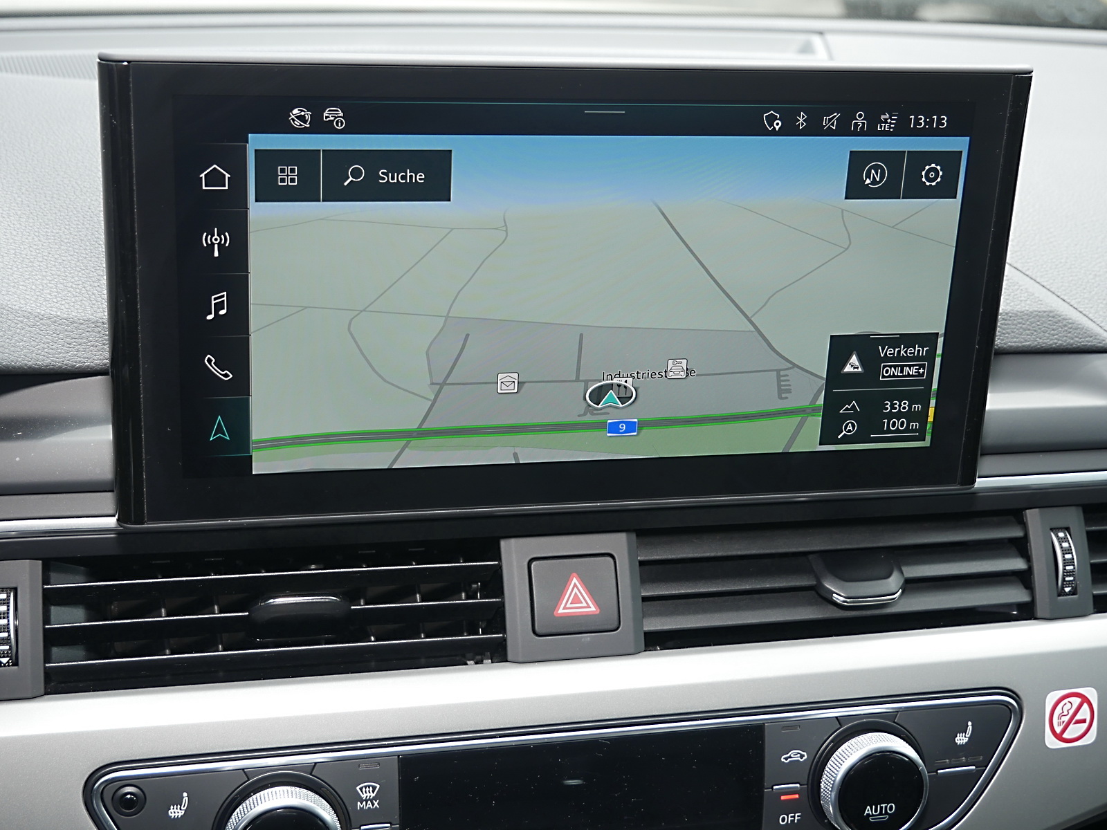 AUDI A4 LIMOUSINE (8/18)
