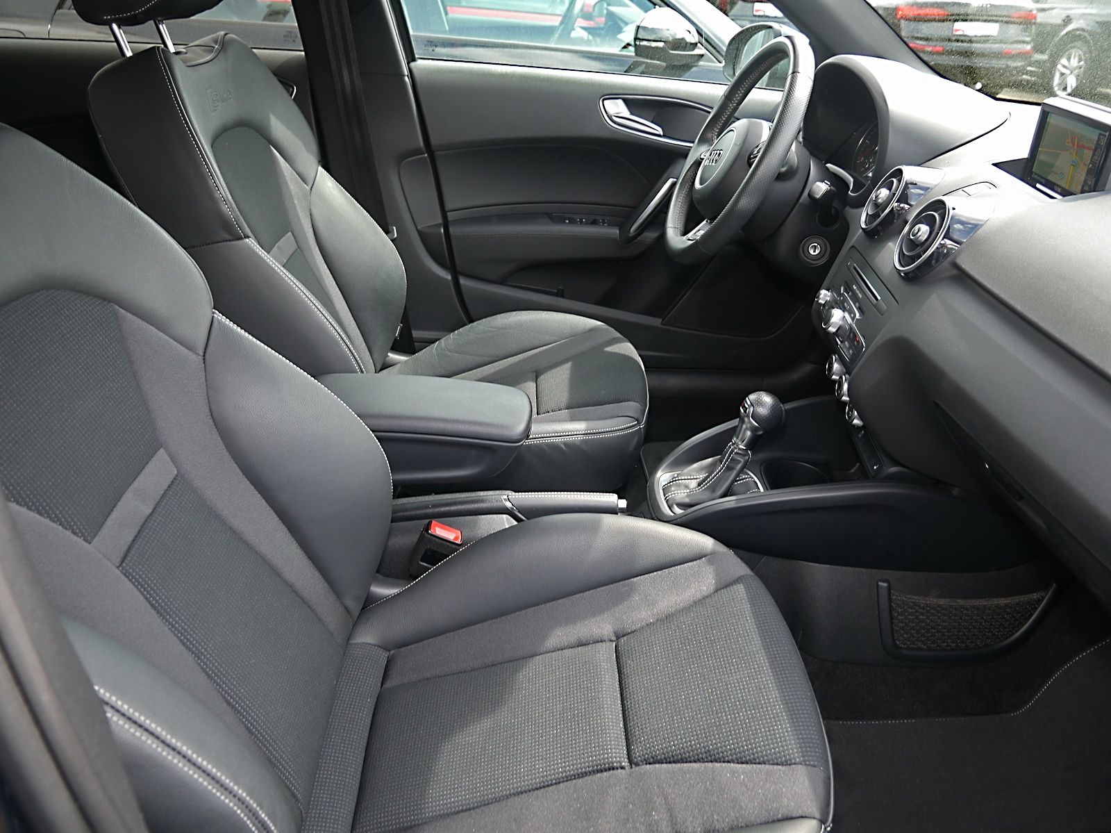 AUDI A1 SPORTBACK (5/16)