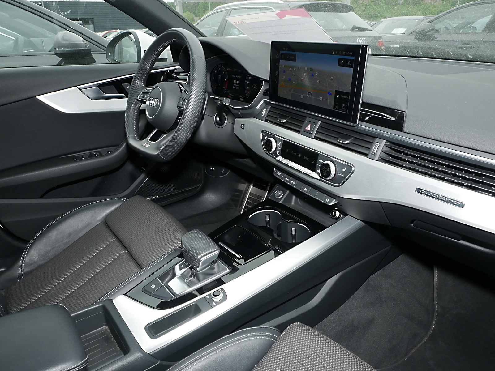 AUDI A4 AVANT (4/17)