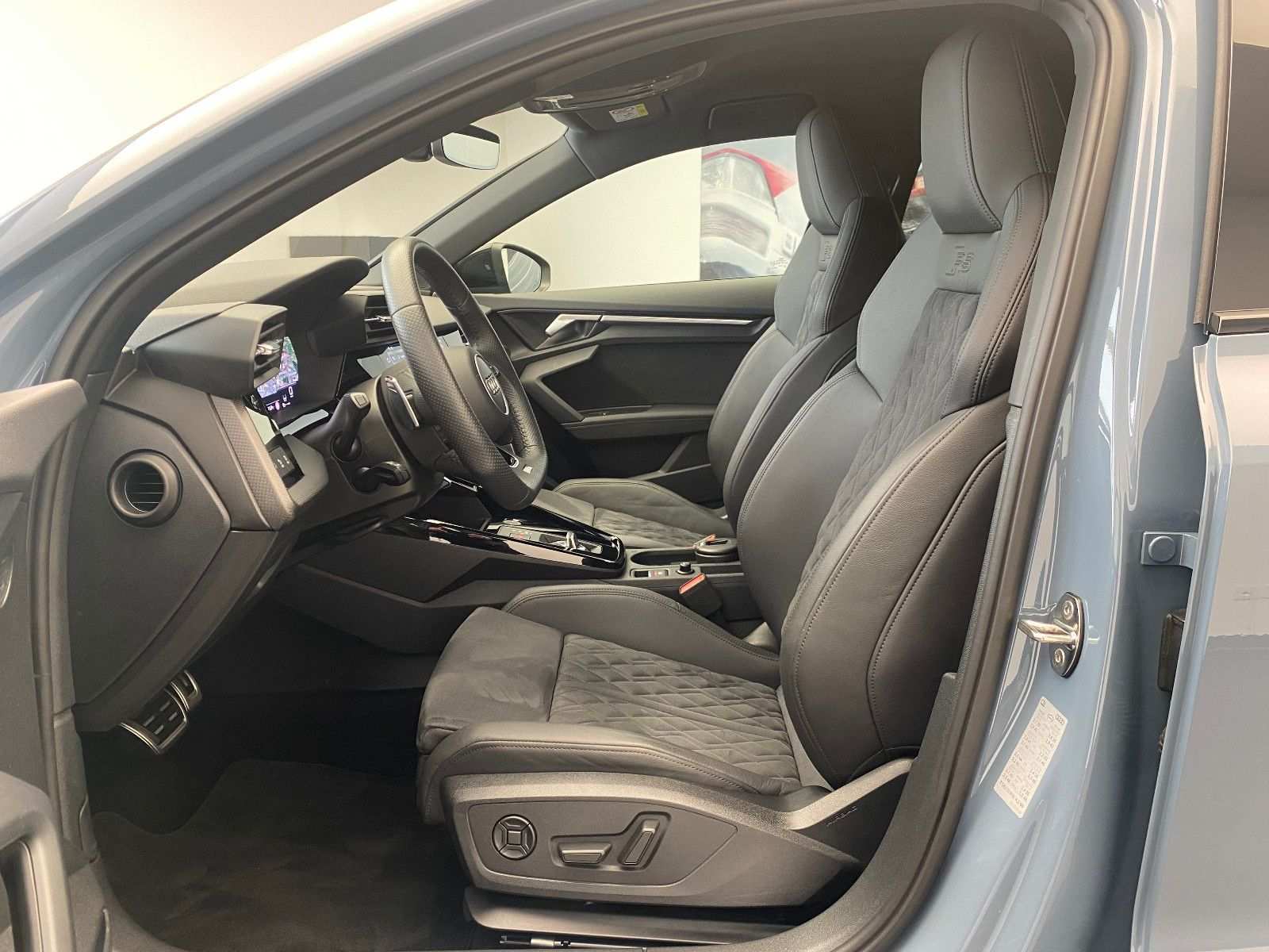 AUDI RS3 SPORTBACK (9/18)