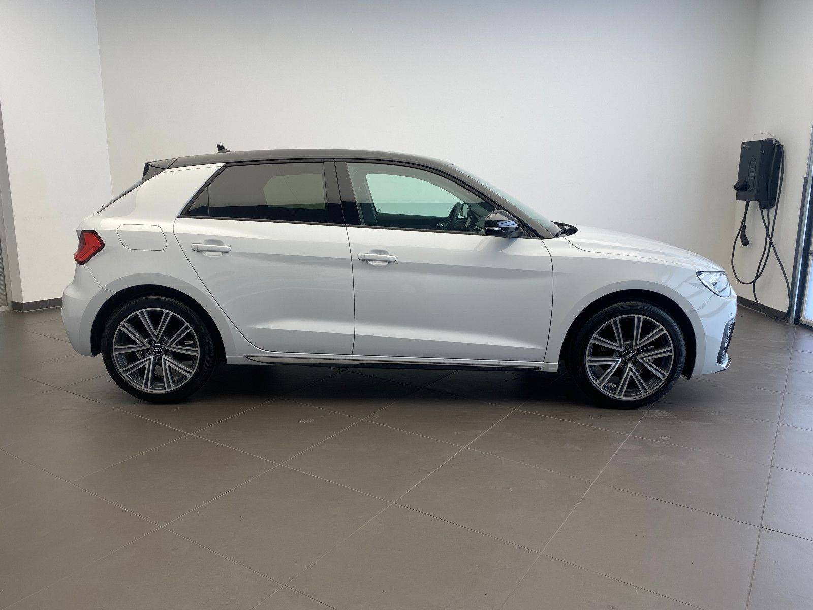 AUDI A1 SPORTBACK (4/4)