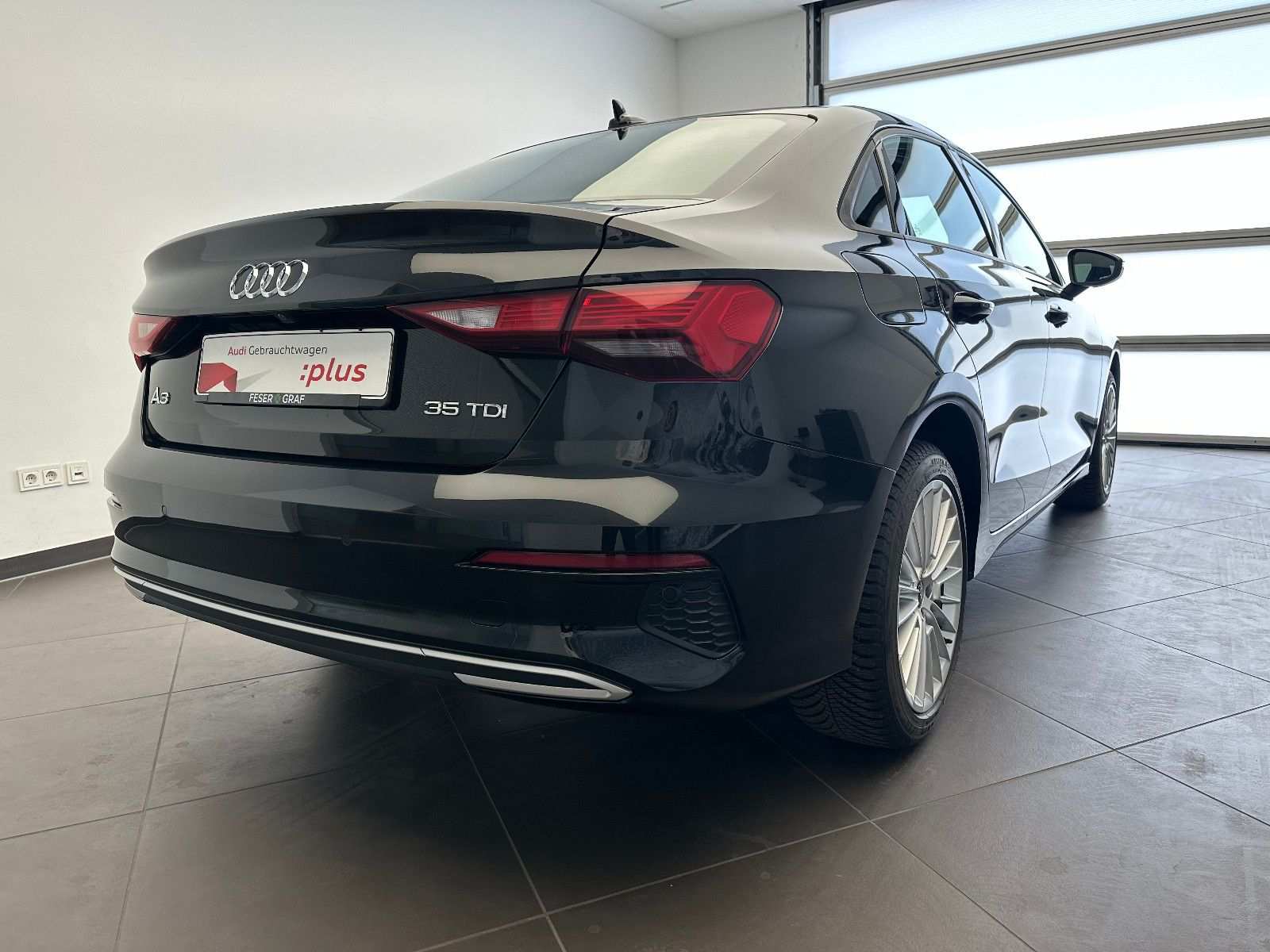 AUDI A3 LIMOUSINE (5/6)