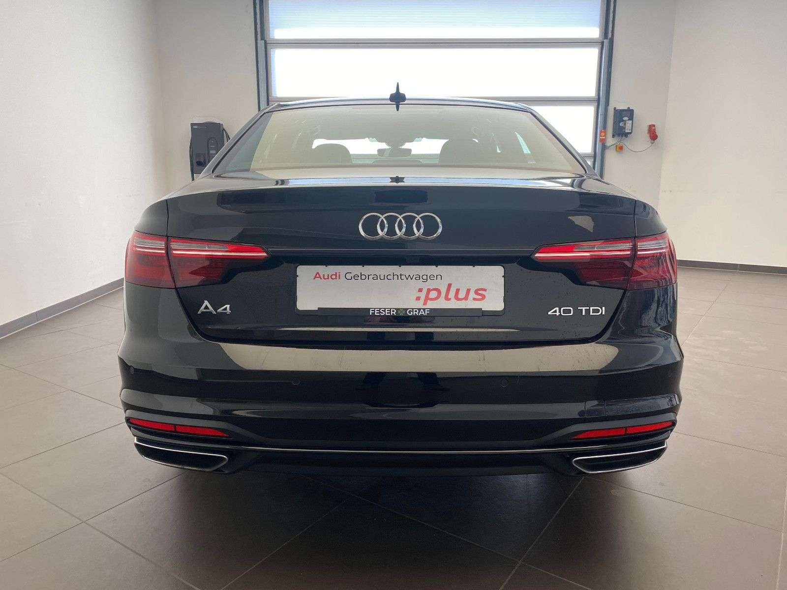 AUDI A4 LIMOUSINE (6/6)