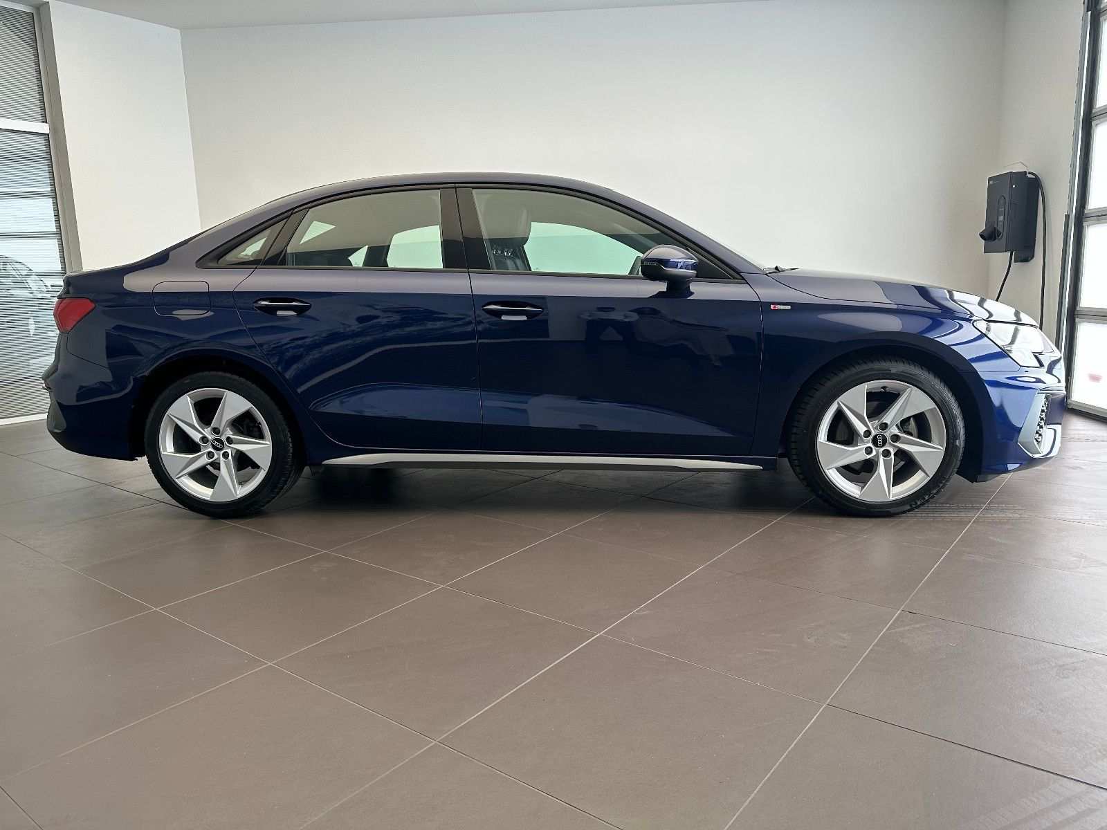 AUDI A3 LIMOUSINE (4/4)