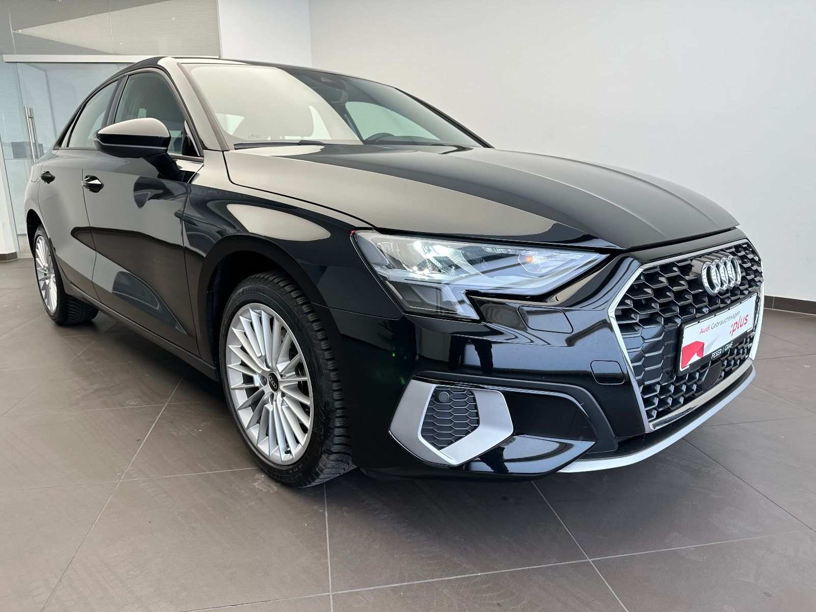AUDI A3 LIMOUSINE (3/4)
