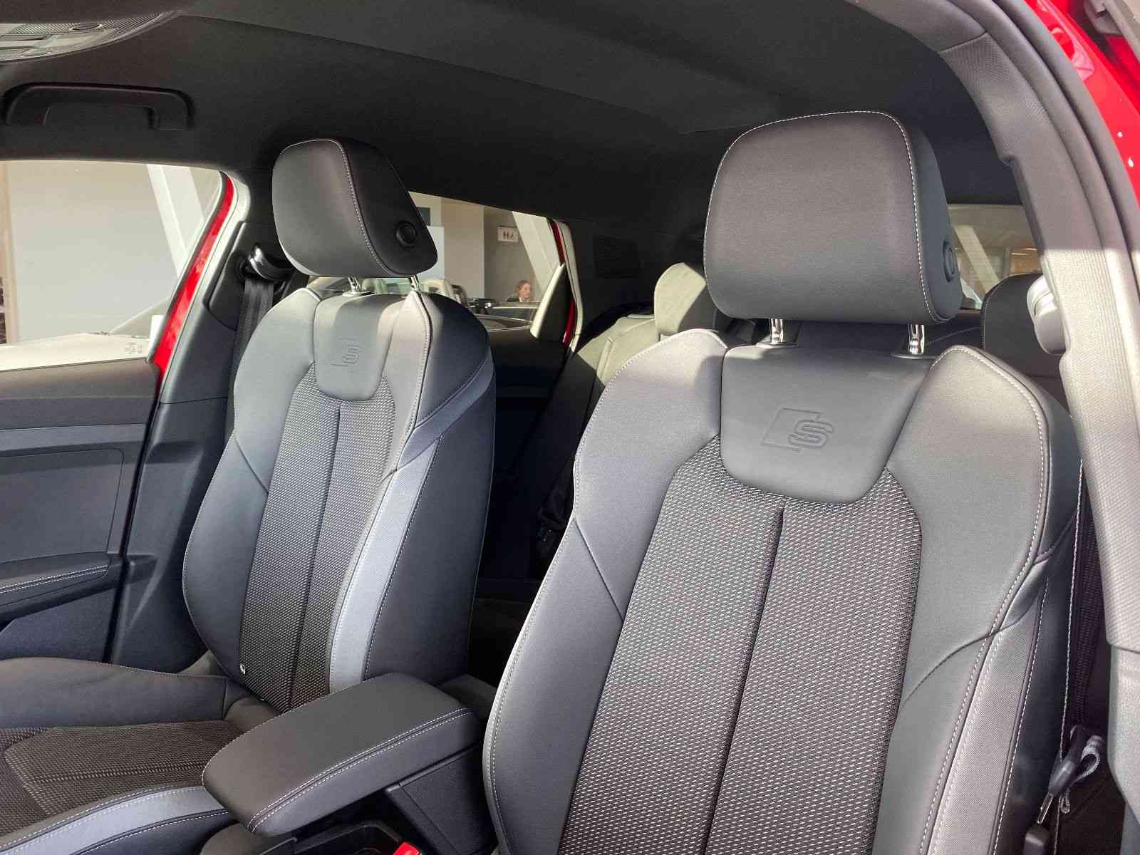 AUDI A1 (9/17)