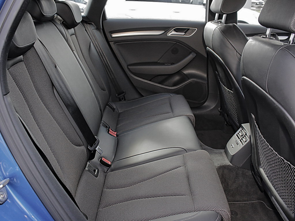 AUDI A3 SPORTBACK (6/17)