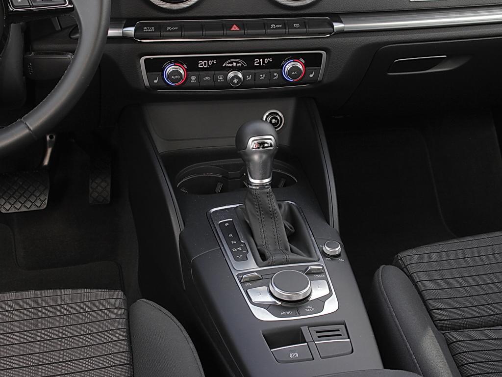 AUDI A3 SPORTBACK (7/17)