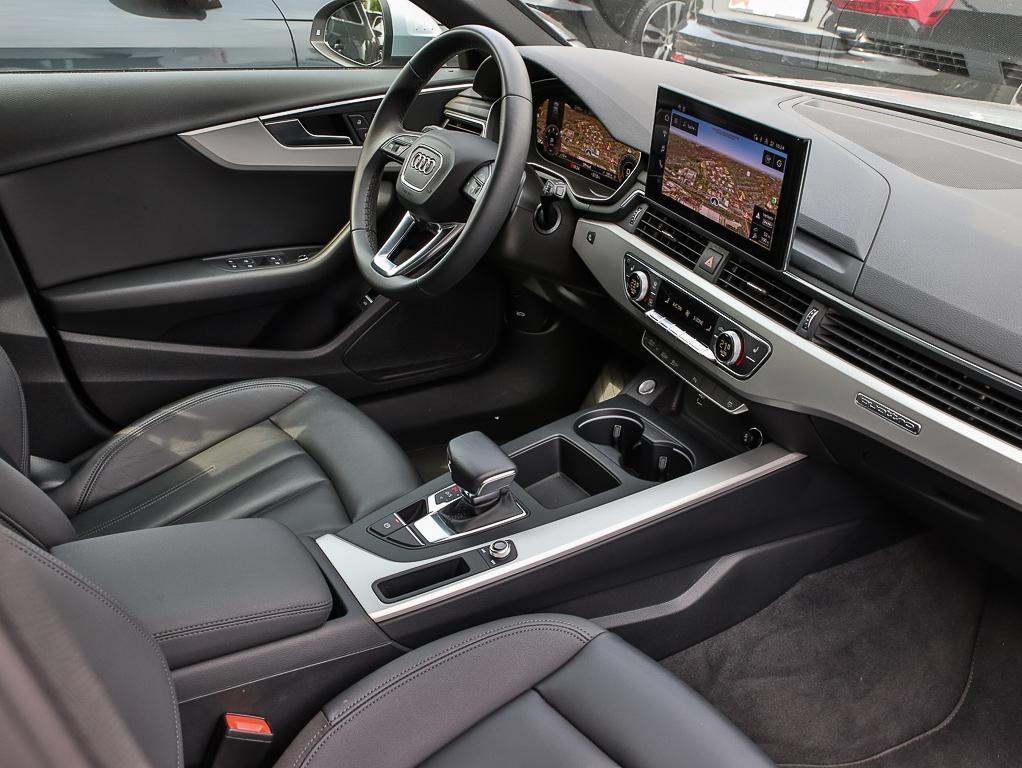 AUDI A4 AVANT (5/8)
