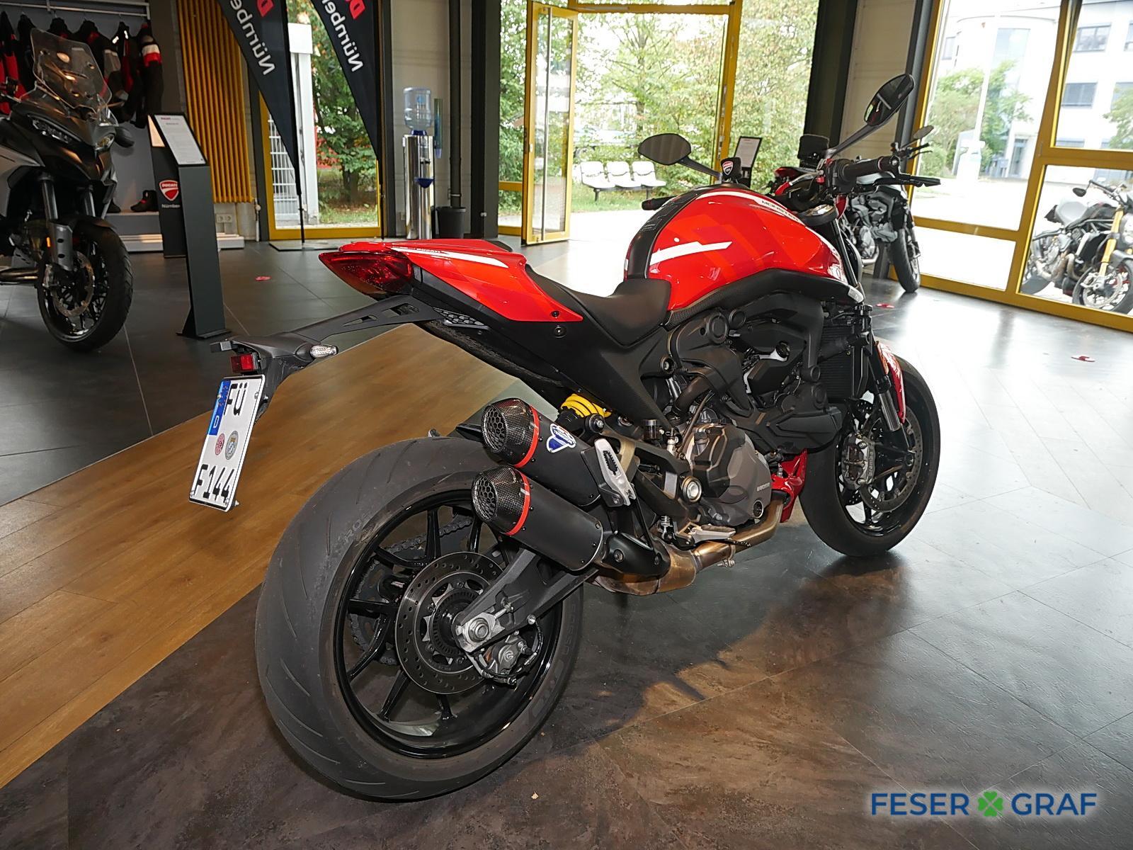 DUCATI MONSTER (2/11)