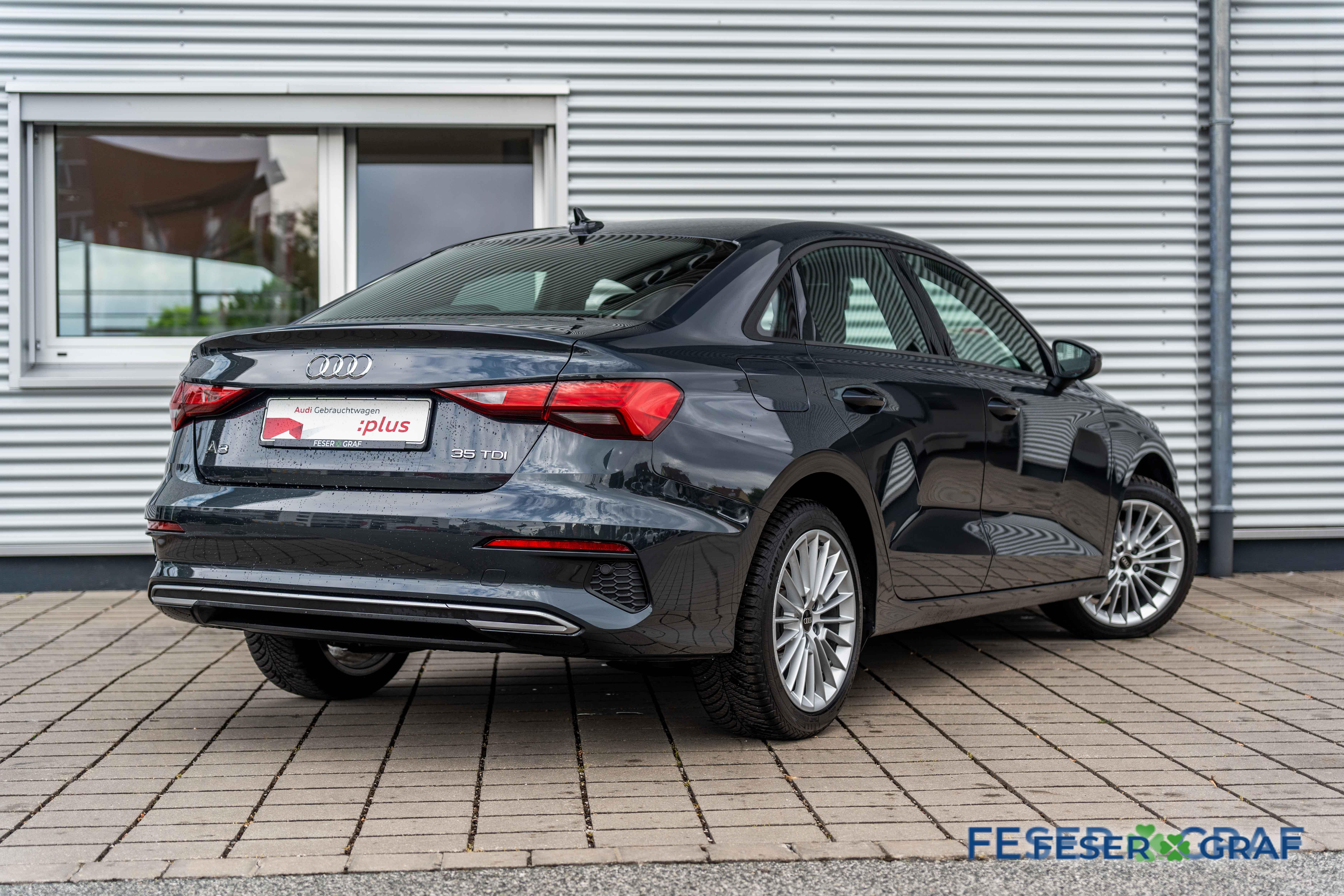 AUDI A3 LIMOUSINE (2/10)