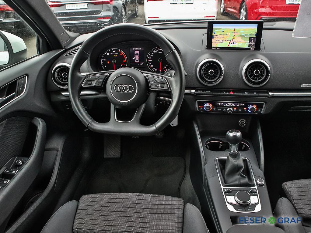 AUDI A3 LIMOUSINE (6/11)