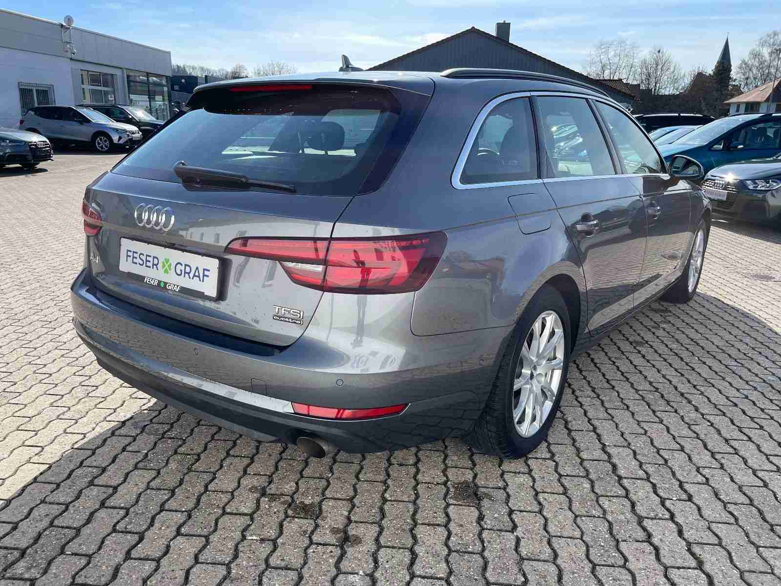 AUDI A4 AVANT (6/31)