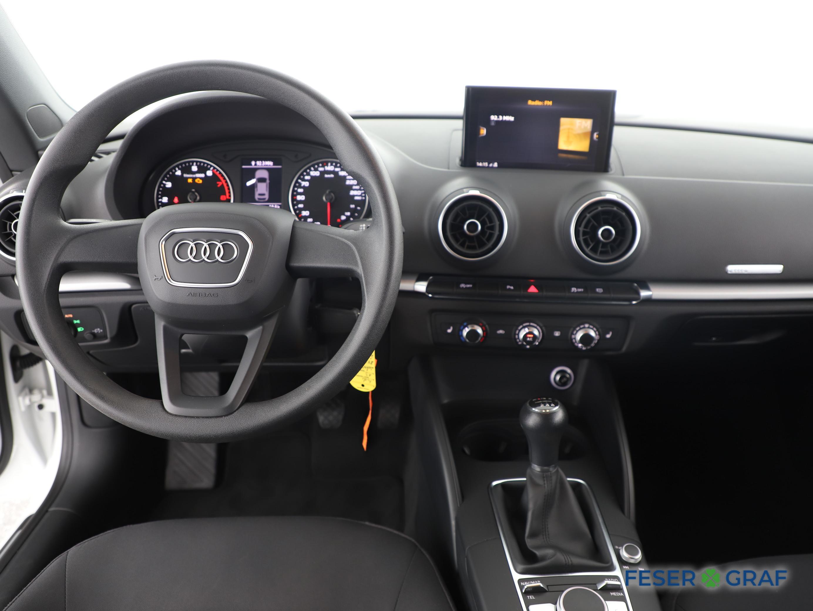 AUDI A3 CABRIOLET (13/20)