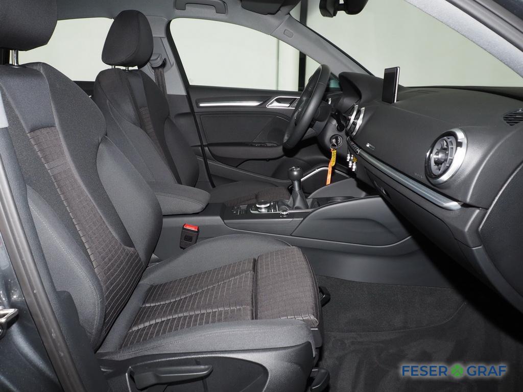 AUDI A3 LIMOUSINE (4/6)