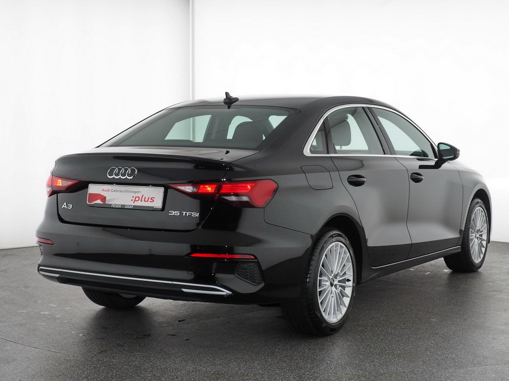 AUDI A3 LIMOUSINE (3/10)