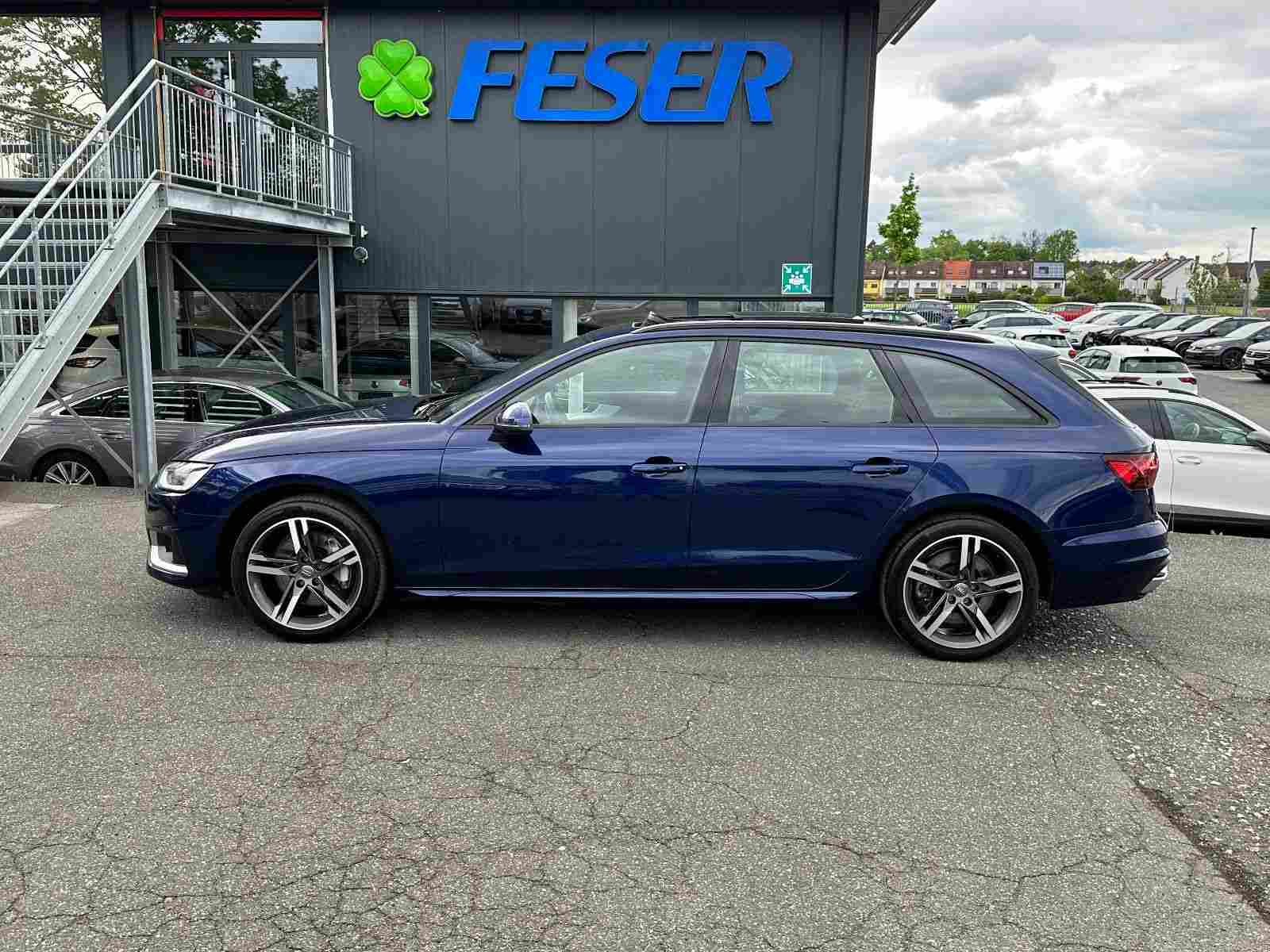 AUDI A4 AVANT (8/23)