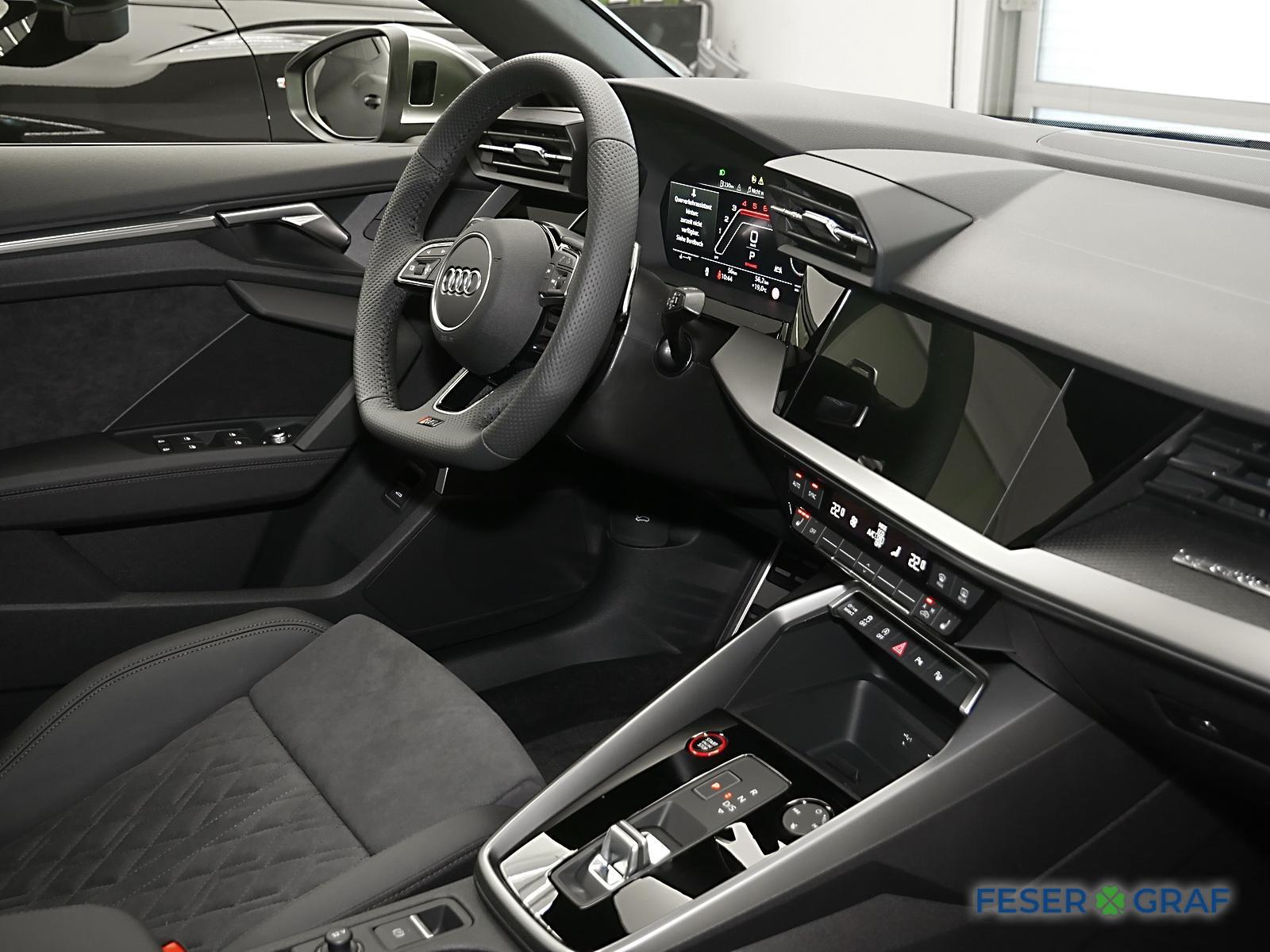 AUDI RS3 LIMOUSINE (4/20)