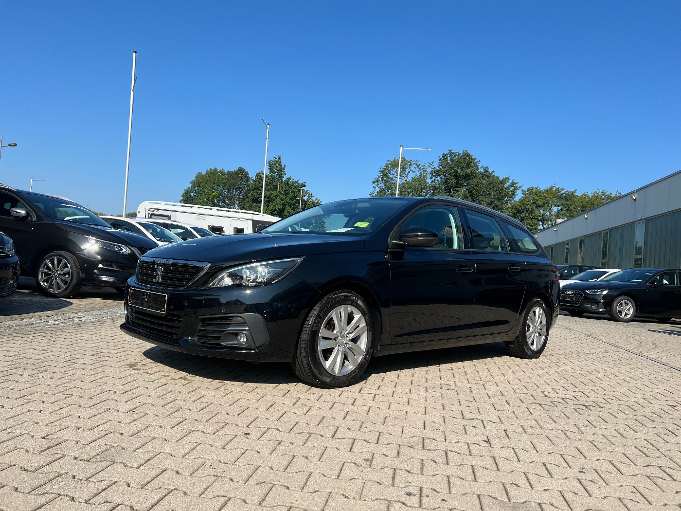 PEUGEOT 308 (Bild 1/1)