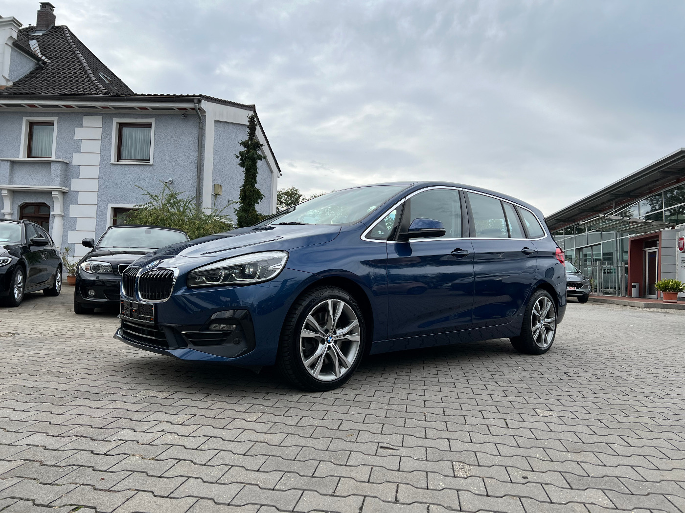 BMW 220 (Bild 1/1)