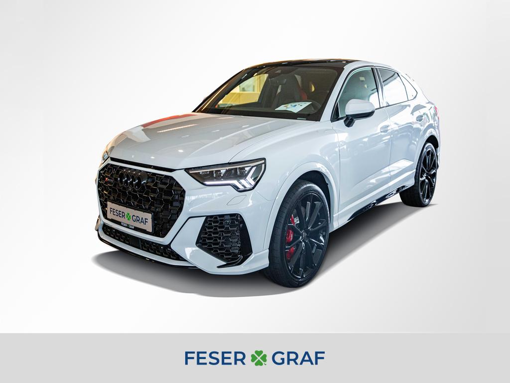 AUDI RS Q3 (1/18)