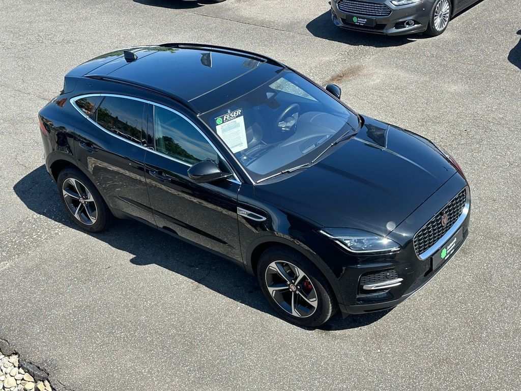 JAGUAR E-PACE (1/26)